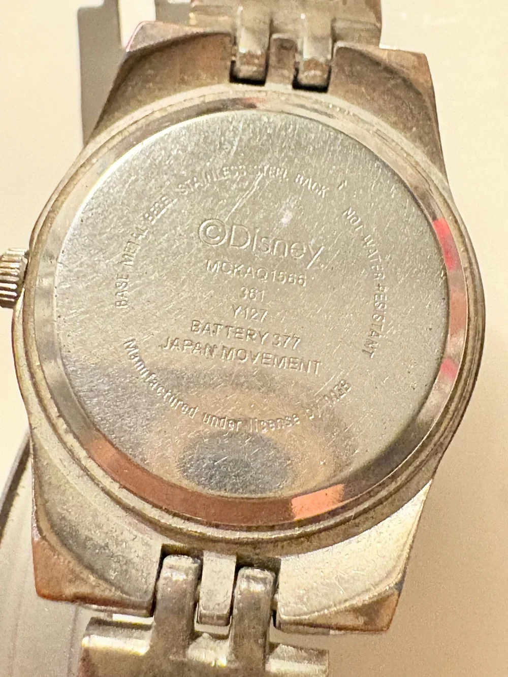 Disney Mickey Mouse Silver Tone Wristwatch Metal Link Band Disney Franchise